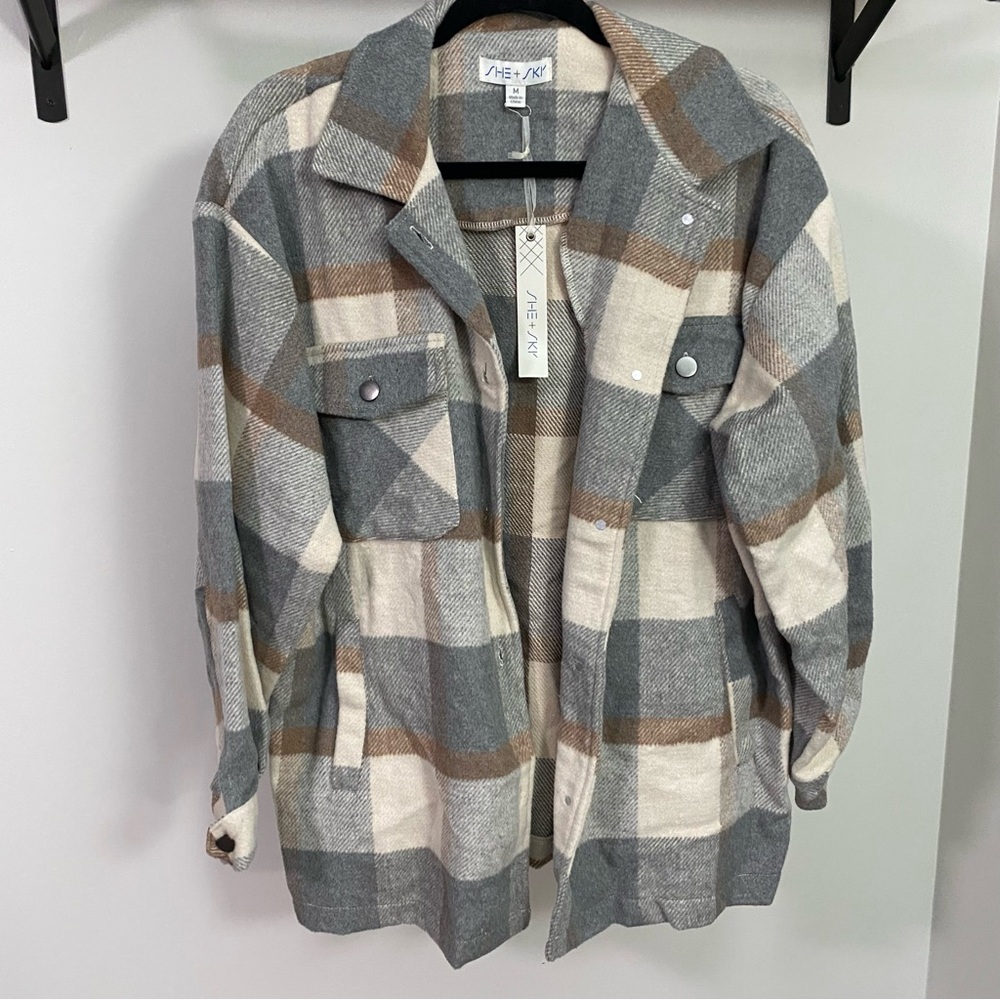 ⭐️ 2/$50 ⭐️ Gray, Brown, and White Shacket